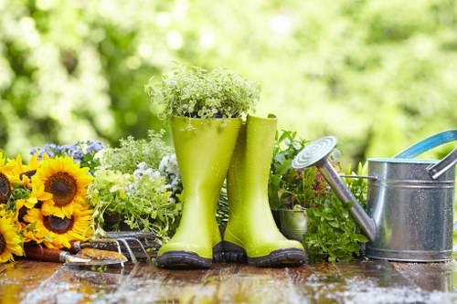 Invoice and receipt for garden maintenance